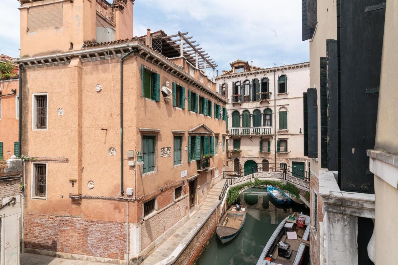 Venice Luxury Apartments Exterior photo